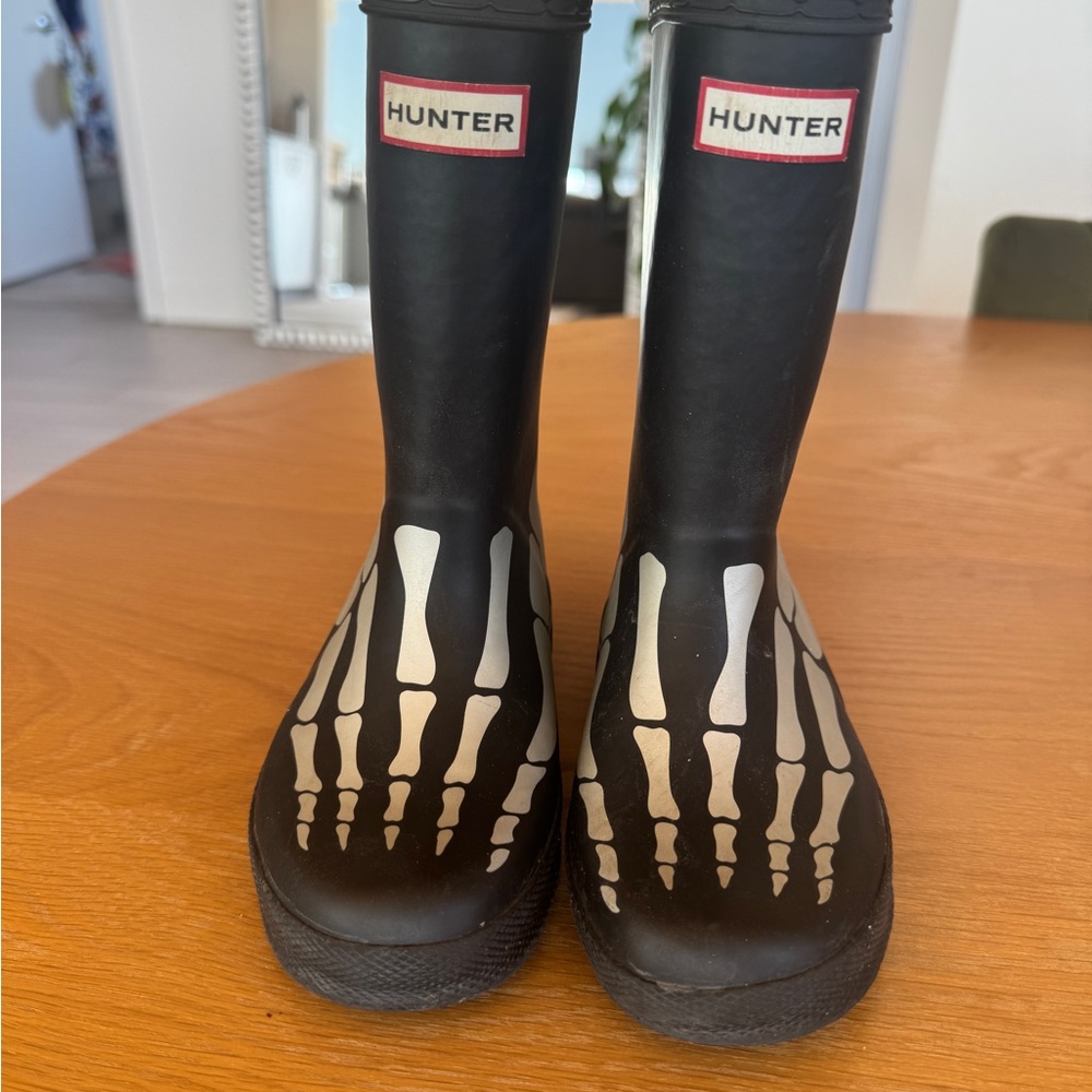 Hunter Kids Black Skeleton Print Rain Boots US 10/11 UK 10